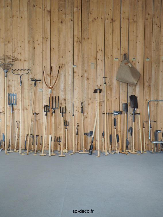 outils-jardin-bois