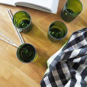 4 Verres Short Drink Q de bouteilles (Débattre)