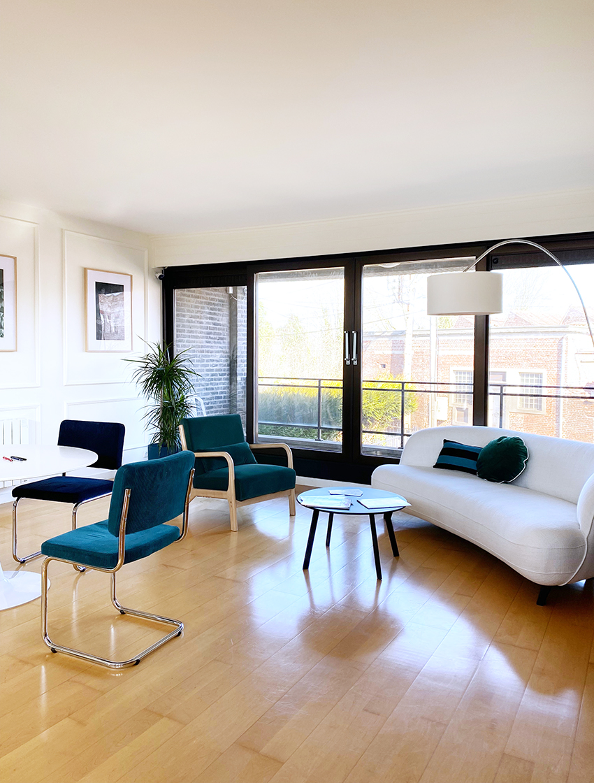 Relooking d'une maison des années 70 pour un usage professionnel — free download