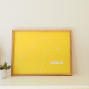 Affiche Jaune lebird. outline Blanc 50x70cm